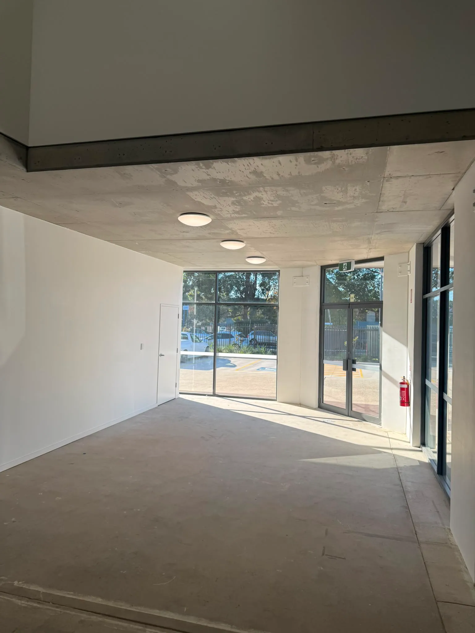 Shopfront fit-out lighting